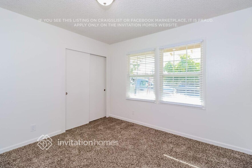 Building Photo - 4317 Stockbridge Ave