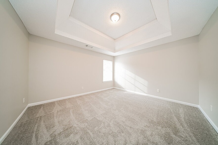 Building Photo - 301 Othello Dr