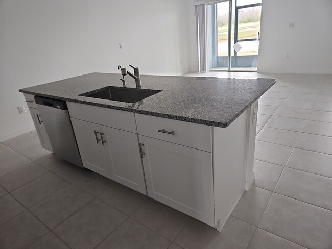 Building Photo - Move in special - 1/2 off 1st month's rent...