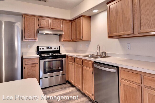 Building Photo - 2 br, 2.5 bath House - 120 Buttonwood Lane