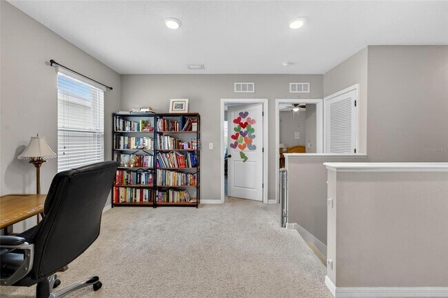 Building Photo - 11176 Leland Groves Dr