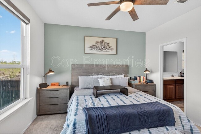 Building Photo - 7001 Lions Pk