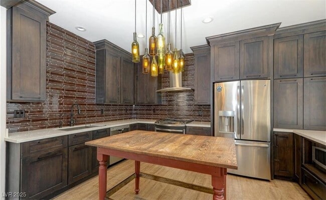 Building Photo - 135 Pebble Ridge Rd