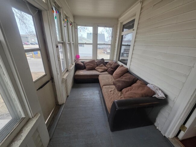 Building Photo - 445 N Plum St