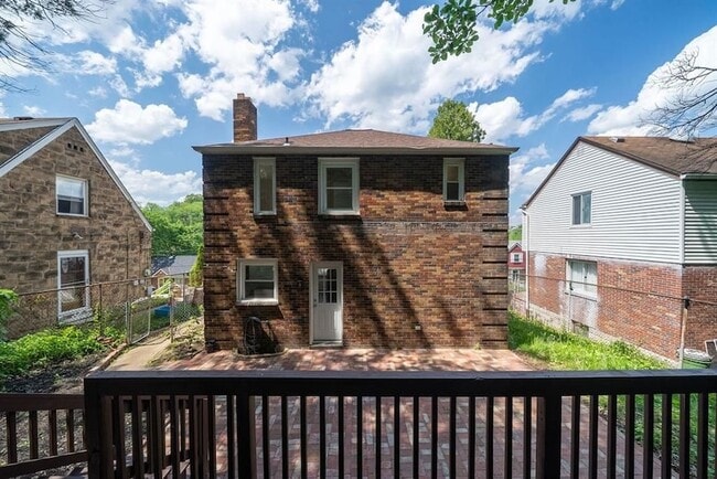 Building Photo - 363 Olancha Ave