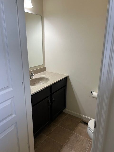 Building Photo - Massive, Newer 4 Bedroom Home in Pool Comm...