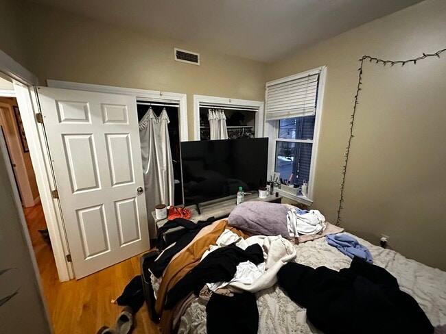 Building Photo - 17 Highgate St