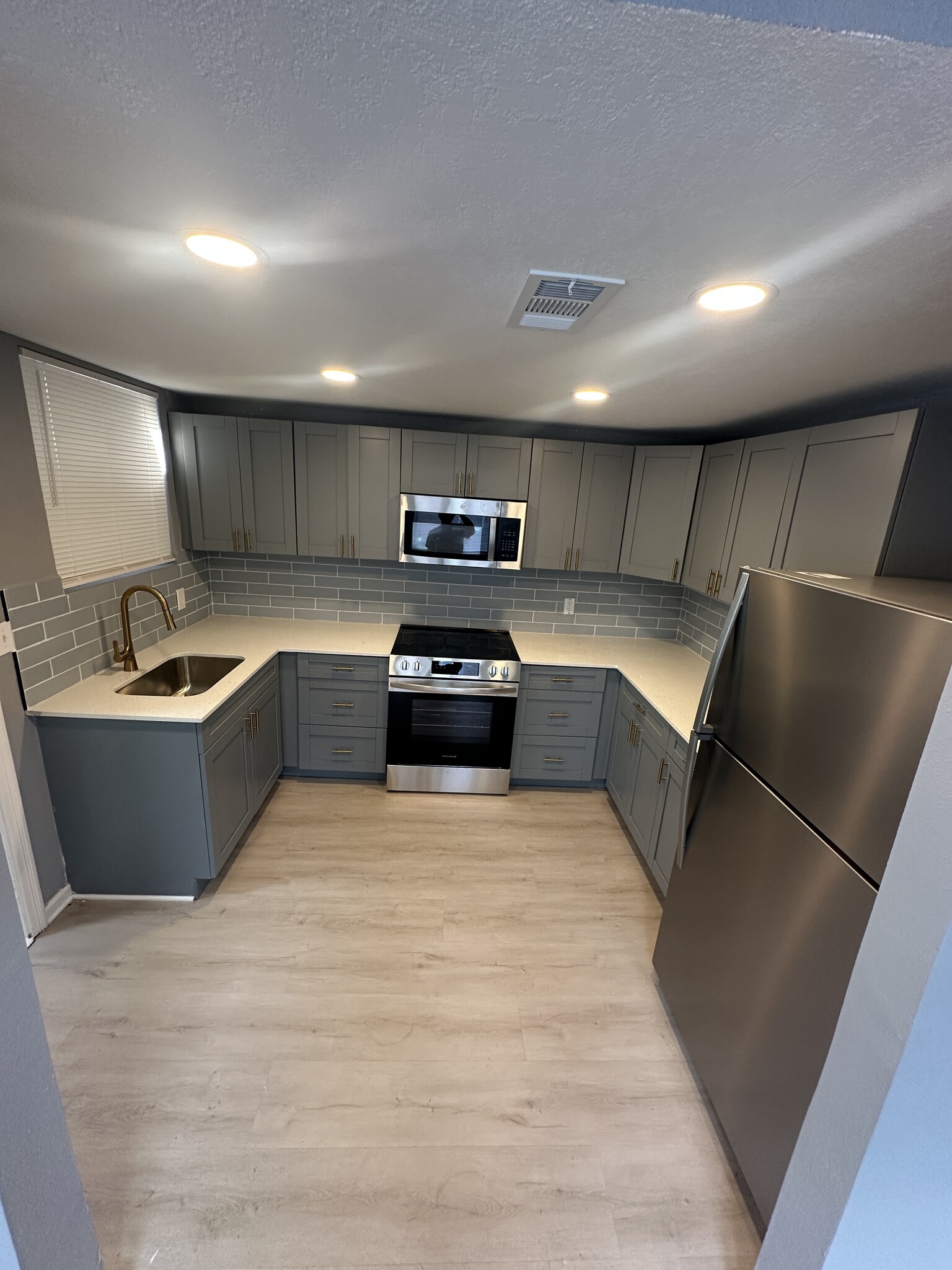 Building Photo - 3150 Belden Cir