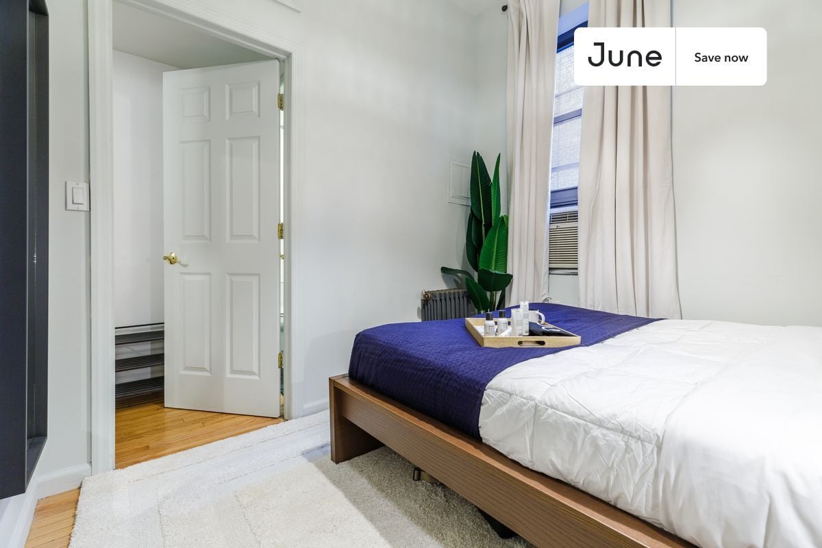 Building Photo - 885 9th Ave