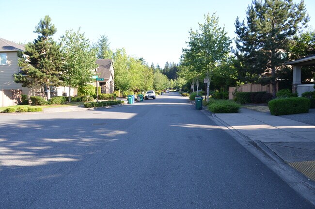 Building Photo - 11031 Muirwood Way NE