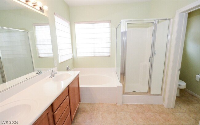 Building Photo - 10624 Allegrini Dr