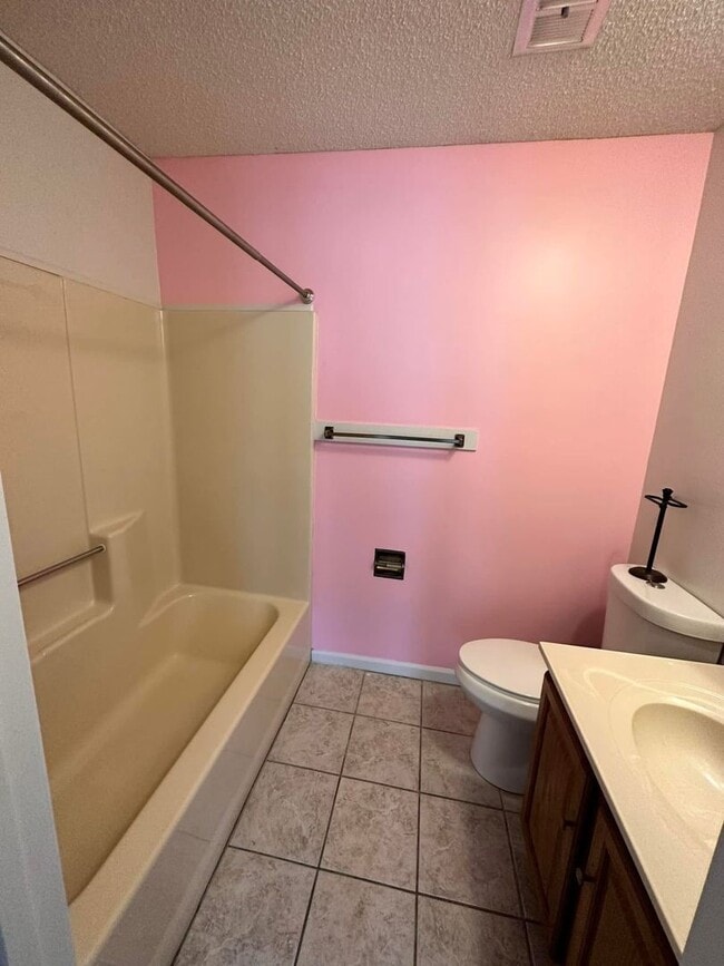 Building Photo - 2033 N Economy Rd