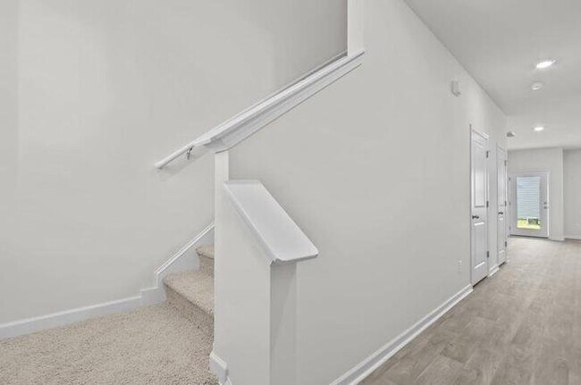 Building Photo - 105 Kimber Dr