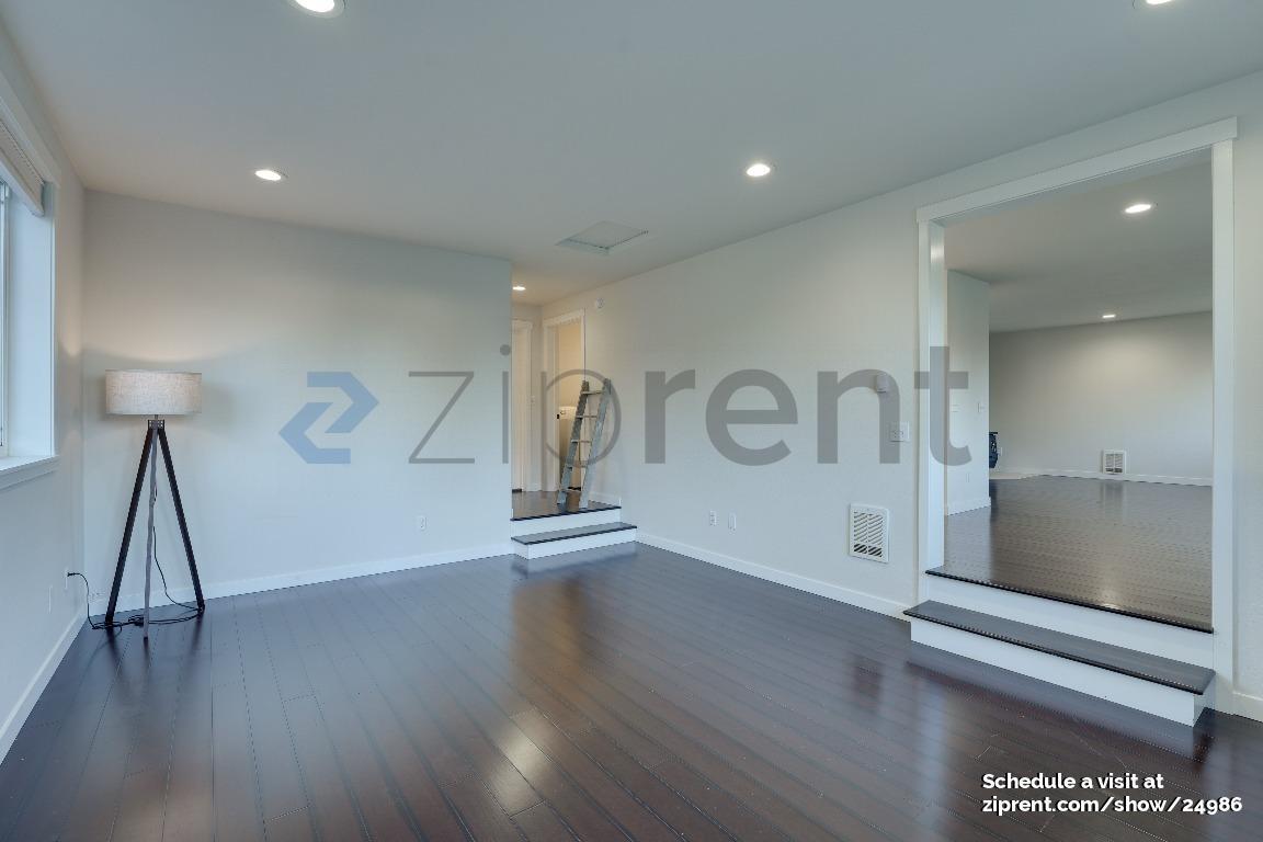 Building Photo - 732 Natalie Pl