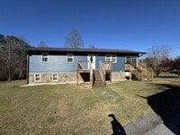 Building Photo - 4 Bedroom home on 2 Acres in West Union