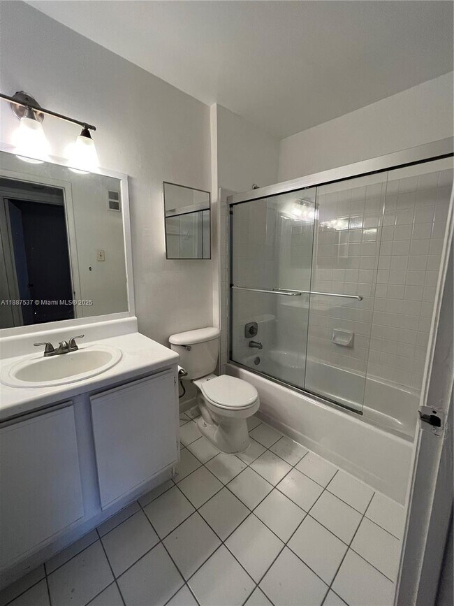 Building Photo - 15300 SW 106th Terrace