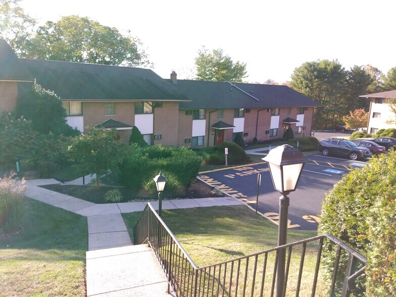 Building Photo - 1016 W Baltimore Pike