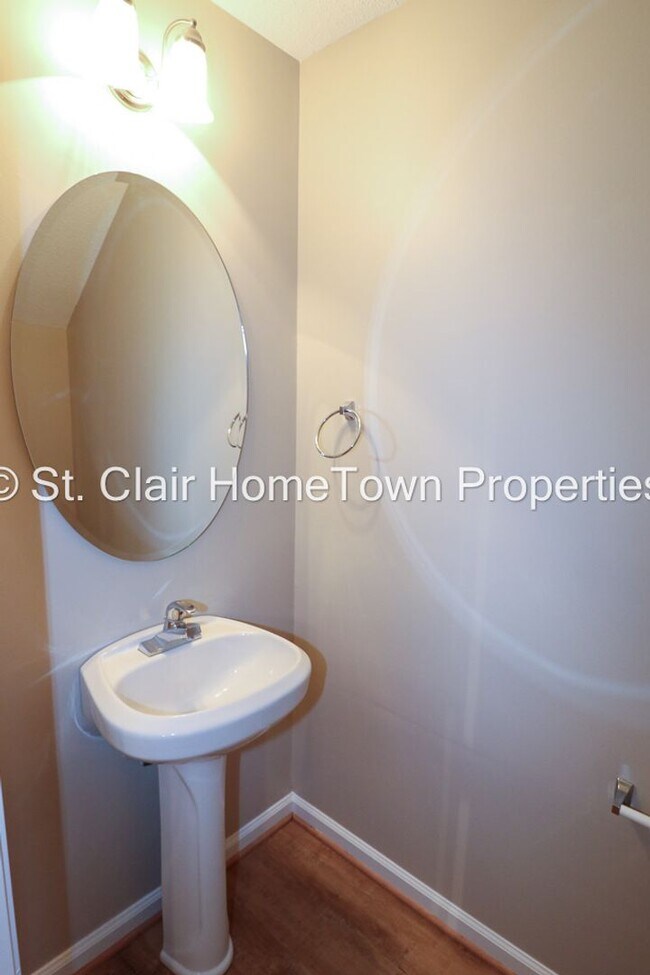 Building Photo - Wonderful Floor Plan