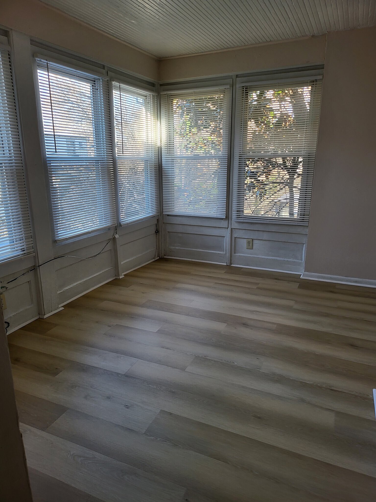 Building Photo - 119 E Mt Airy Ave