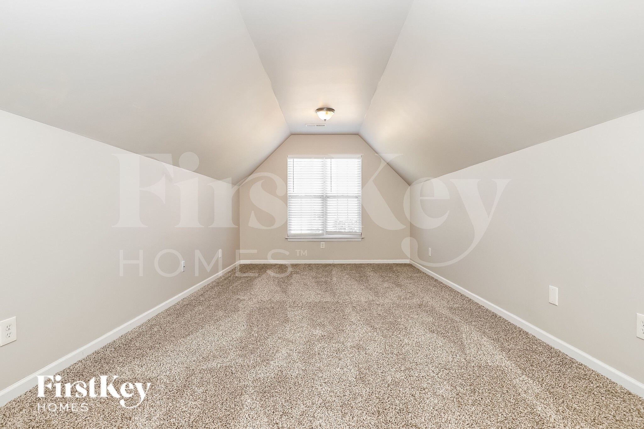 Building Photo - 3750 Wharton Dr