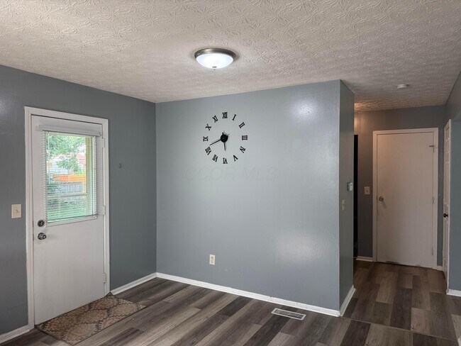 Building Photo - 3114 Strathaven Ct