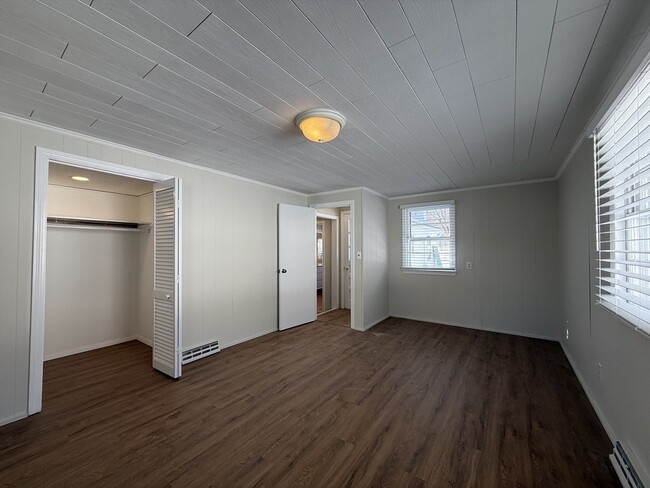 Building Photo - 2 Cochituate Rd