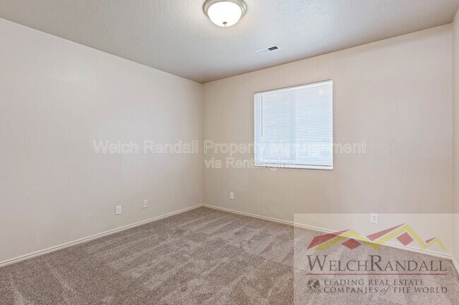 Building Photo - 1457 Monroe Blvd