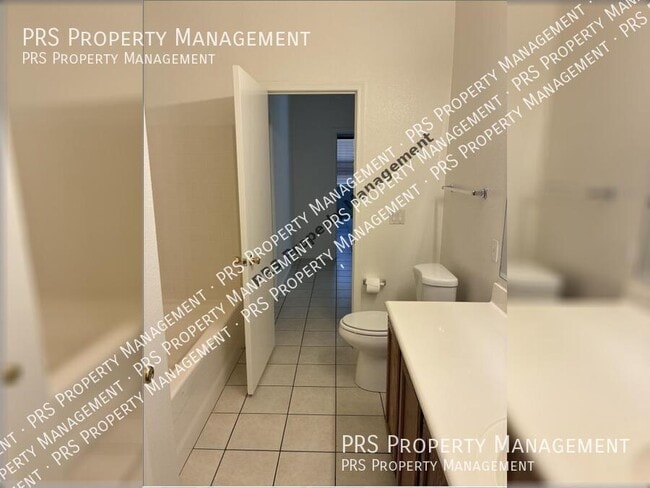 Building Photo - 46110 W Sheridan Rd