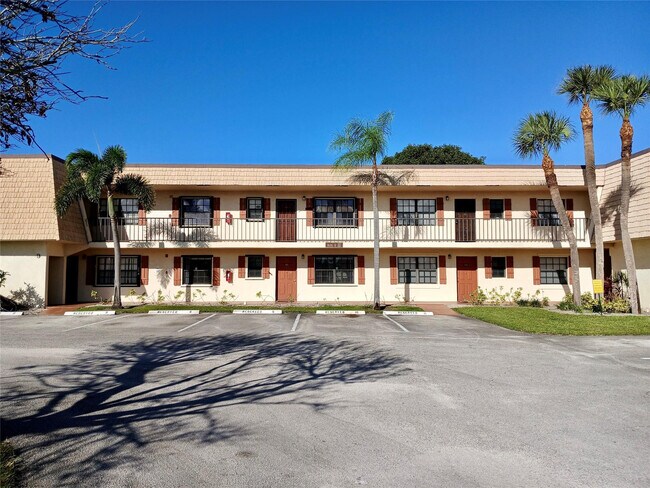 Building Photo - 4131 Oak Terrace Dr