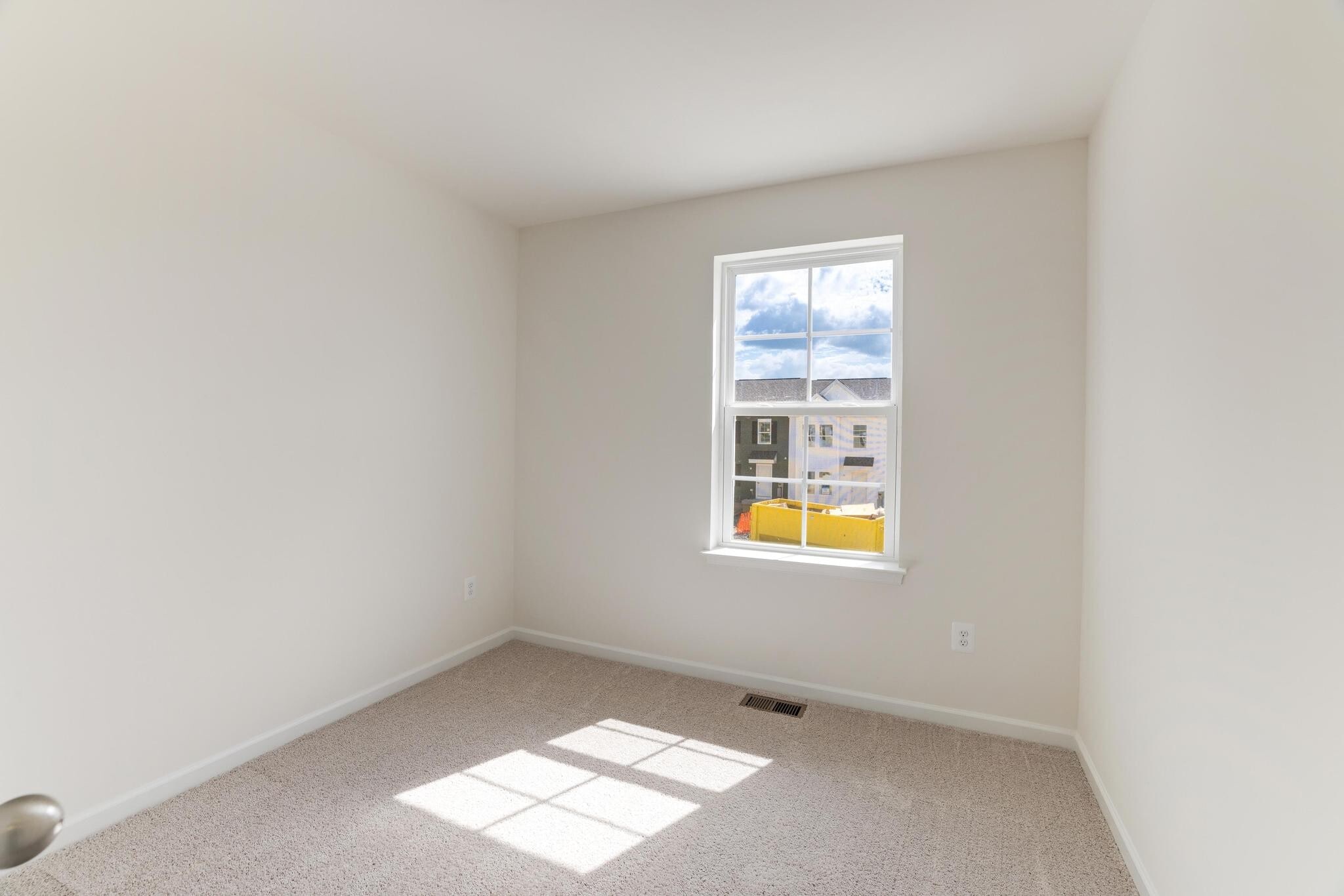 Building Photo - 47 Orch Grn Dr