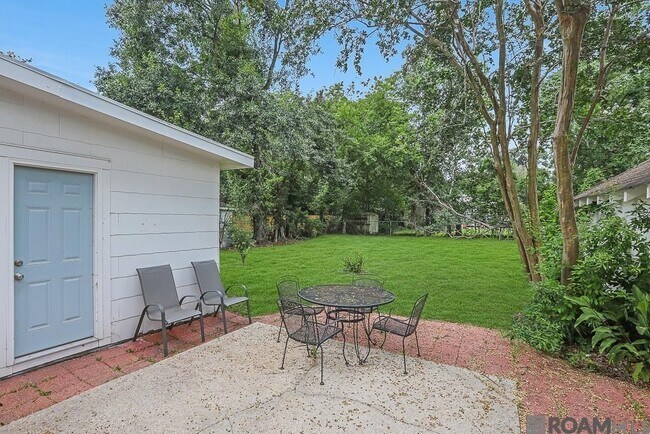 Building Photo - 4314 Mimosa St