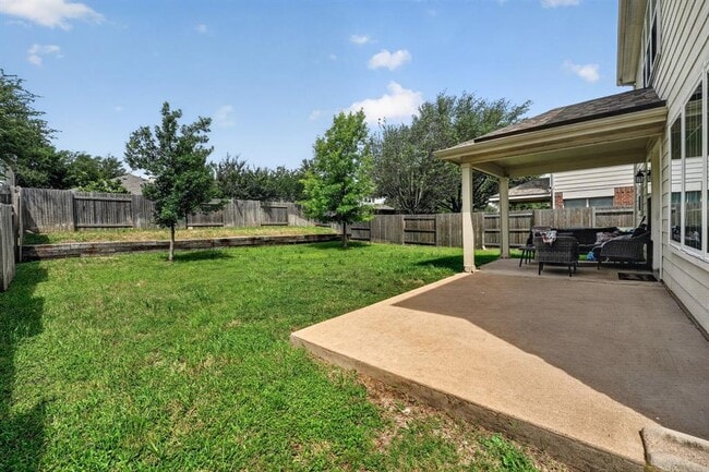 Building Photo - 816 Rusk Rd