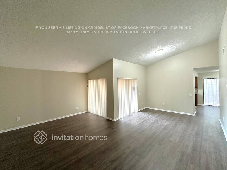 Building Photo - 15542 SW 48th St