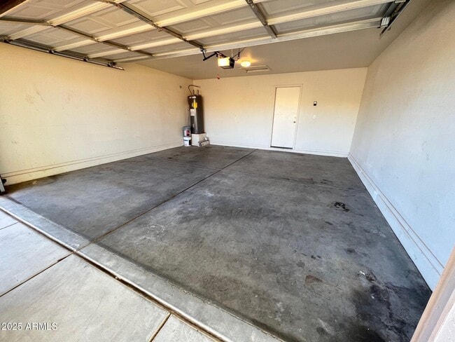 Building Photo - 28516 N Epidote Dr