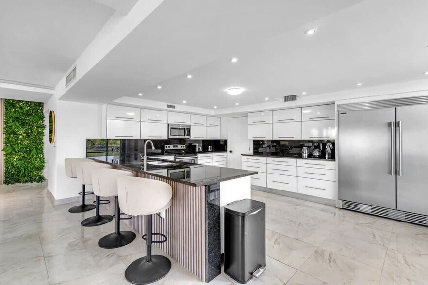 Building Photo - 468 Golden Isles Dr