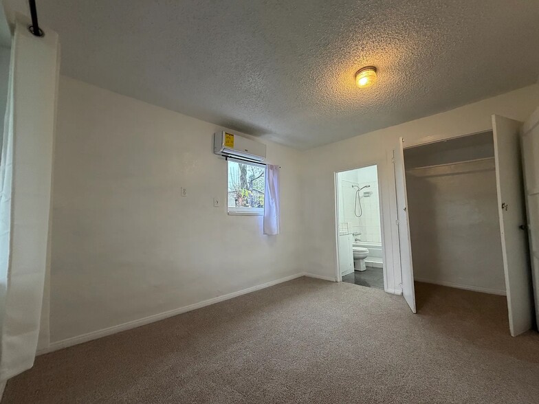 Building Photo - 1720 San Bernardino Ave