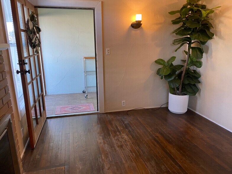 Building Photo - 1306 G St