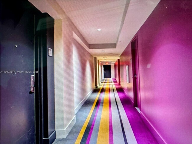 Building Photo - 500 Brickell Ave