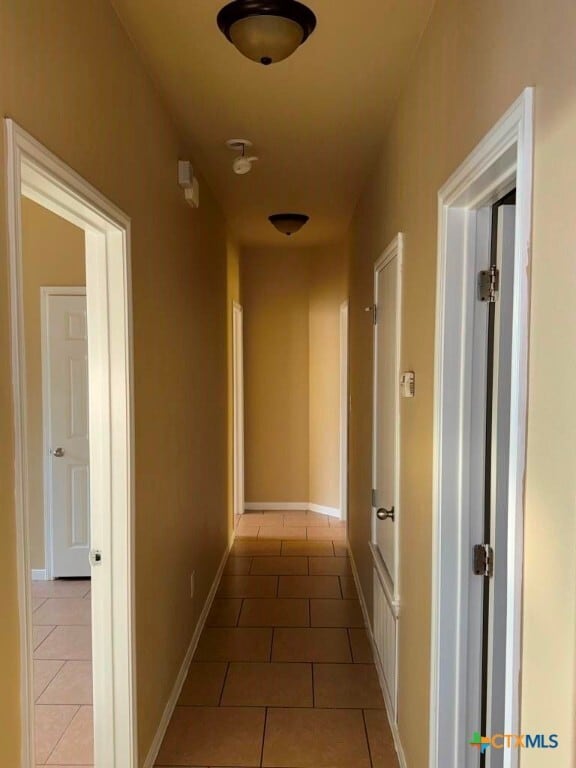 Building Photo - 1208 Cavalry Ln