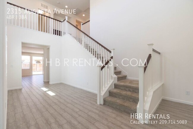 Building Photo - Ellis Community - Four Bedroom Home Over 3...