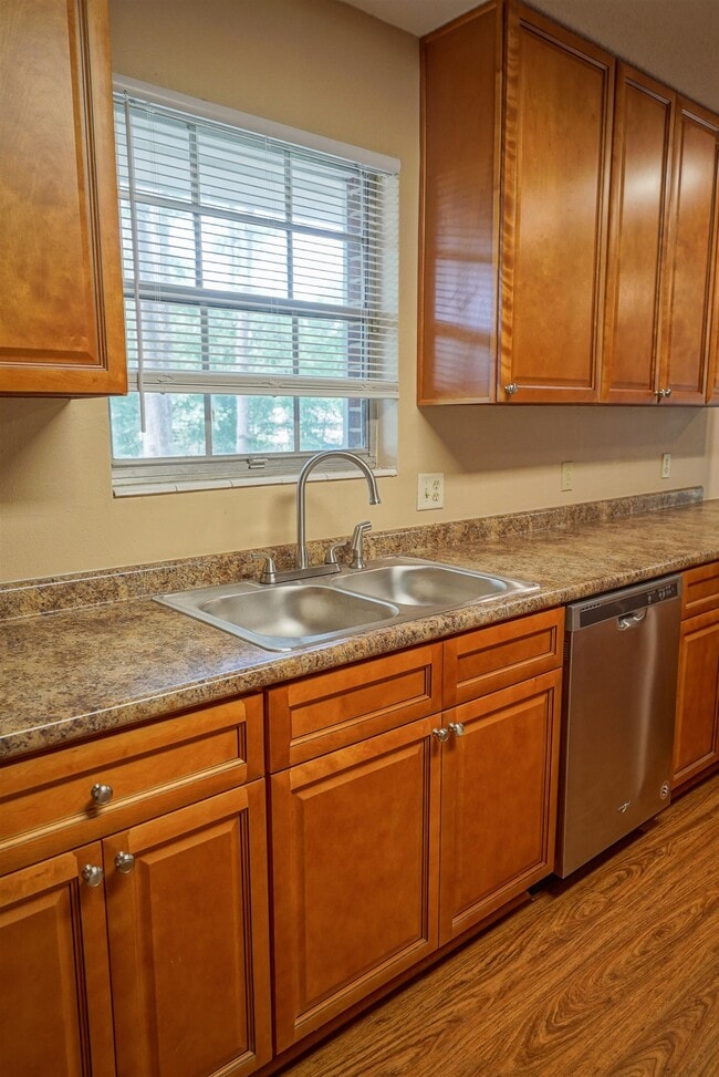 Building Photo - 410 Gaither Dr