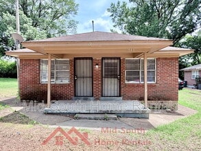 Building Photo - 1379 Ferguson Rd