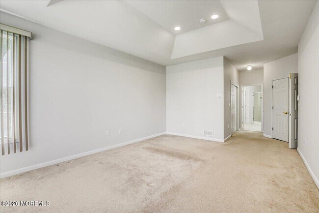 Building Photo - 3 Vancleve Rd