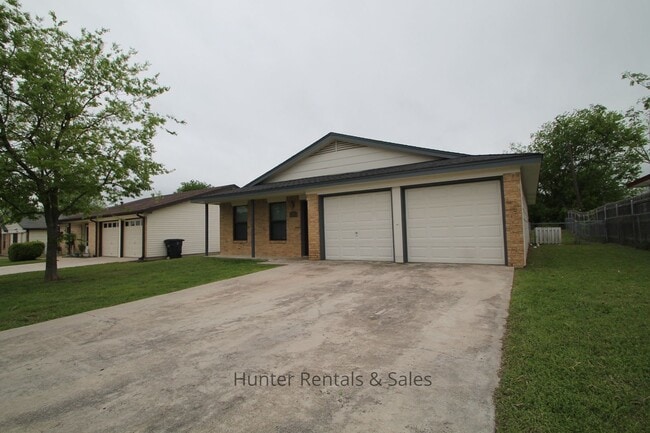 Building Photo - 2008 Continental Dr