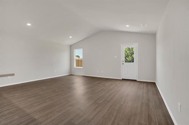 Building Photo - 137 Brooke Dr