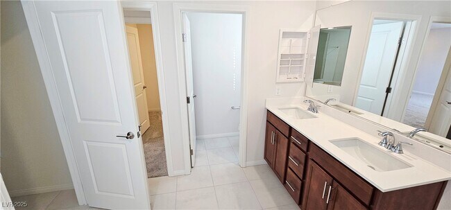 Building Photo - 2755 Tricase St