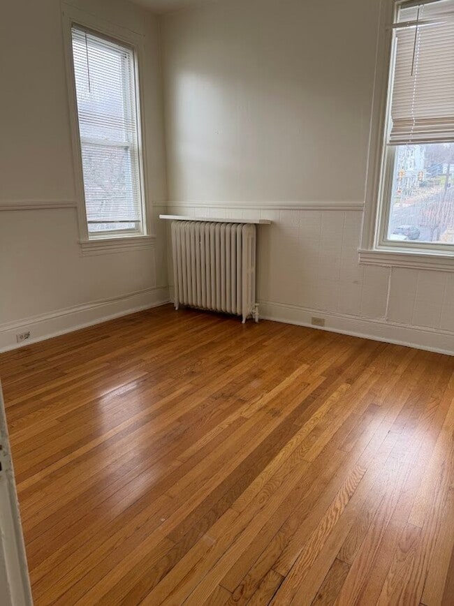 Building Photo - 1830 Perkiomen Ave