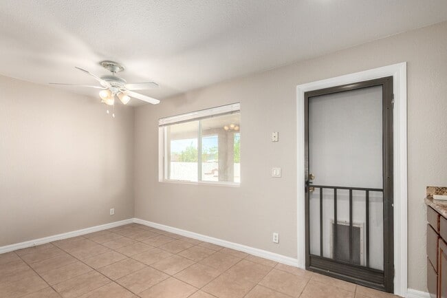 Building Photo - 3-Bedroom, 2-Bath Home with Spacious Backy...