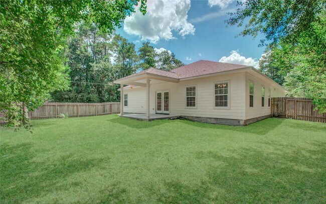 Building Photo - 10572 Twin Oak Dr