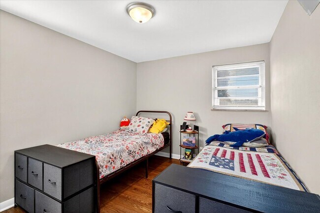 Building Photo - 8106 Fawn Ave